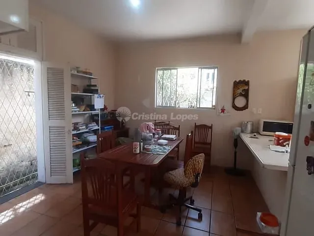 Casa com 300m² 3 quartos e 3 banheiros, à venda, no bairro Fátima em Teresina