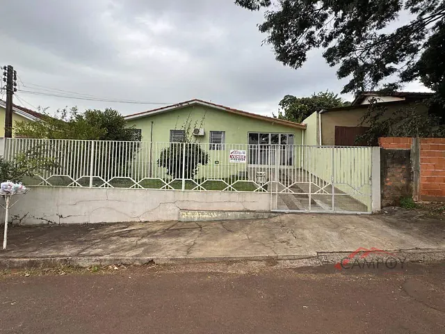Casa com 300m² 3 quartos e 1 banheiro, à venda, no bairro Núcleo Habitacional Afonso Alves de Camargo em Apucarana