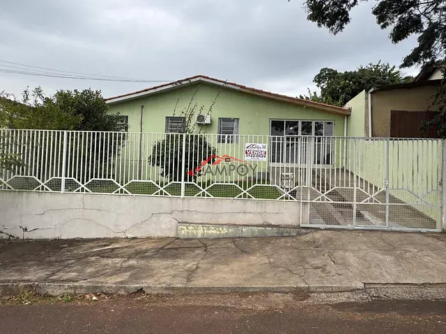 Casa com 300m² 3 quartos e 1 banheiro, à venda, no bairro Núcleo Habitacional Afonso Alves de Camargo em Apucarana