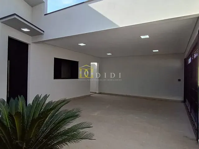 Casa 3 quartos e 2 banheiros, à venda, no bairro Cambuí em Porto Feliz