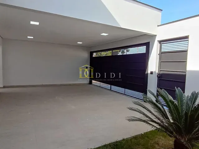 Casa 3 quartos e 2 banheiros, à venda, no bairro Cambuí em Porto Feliz