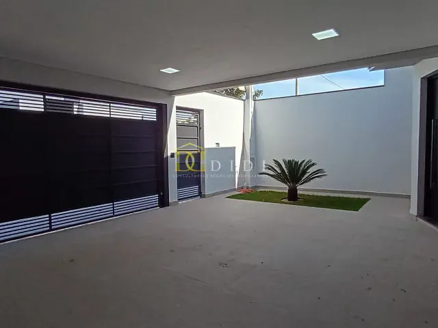 Casa 3 quartos e 2 banheiros, à venda, no bairro Cambuí em Porto Feliz