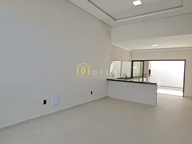 Casa 3 quartos e 2 banheiros, à venda, no bairro Cambuí em Porto Feliz