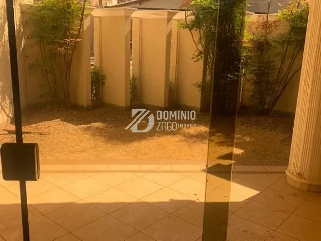 Casa com 655m² 5 quartos e 7 banheiros, à venda, no bairro Mercês em Uberaba