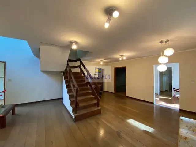 Casa com 330m² 3 quartos e 6 banheiros, à venda, no bairro Jardim do Mar em São Bernardo do Campo