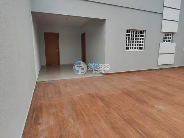 Casa com 174m² 3 quartos e 2 banheiros, à venda, no bairro Jardim Nações Unidas em Londrina