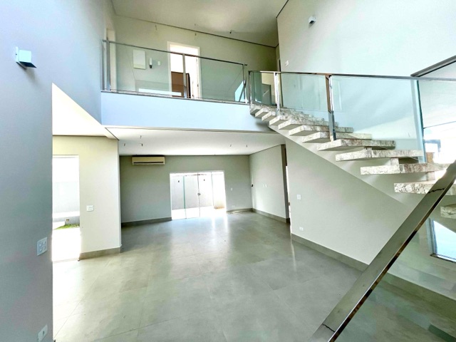 Casa com 384m² 3 quartos e 5 banheiros, à venda, no bairro Alphaville 2 em Londrina