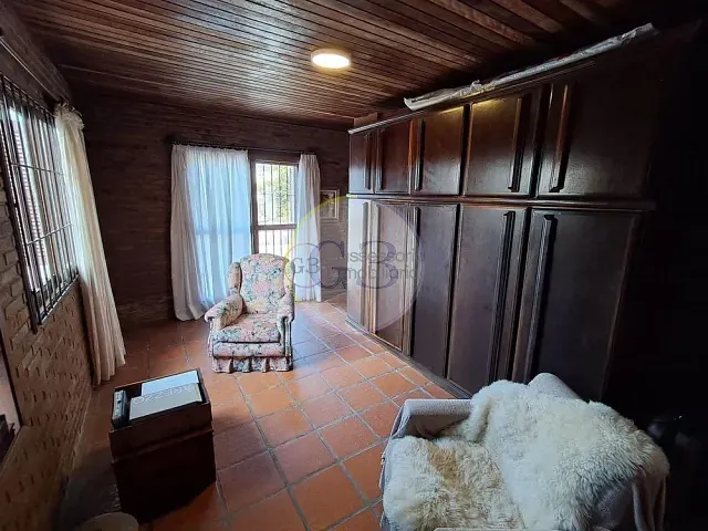 Casa 3 quartos e 3 banheiros, à venda, no bairro Centro em Pelotas