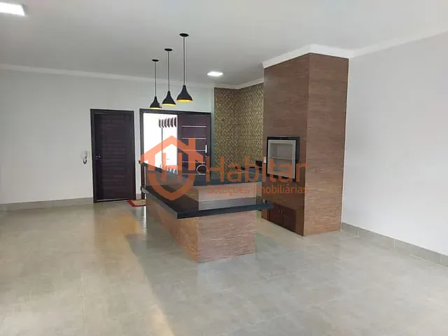 Casa com 450m² 3 quartos e 4 banheiros, à venda ou para alugar, no bairro Vila Romana em Sorriso
