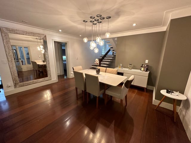 Casa com 800m² 4 quartos e 7 banheiros, à venda, no bairro Não informado em Vinhedo