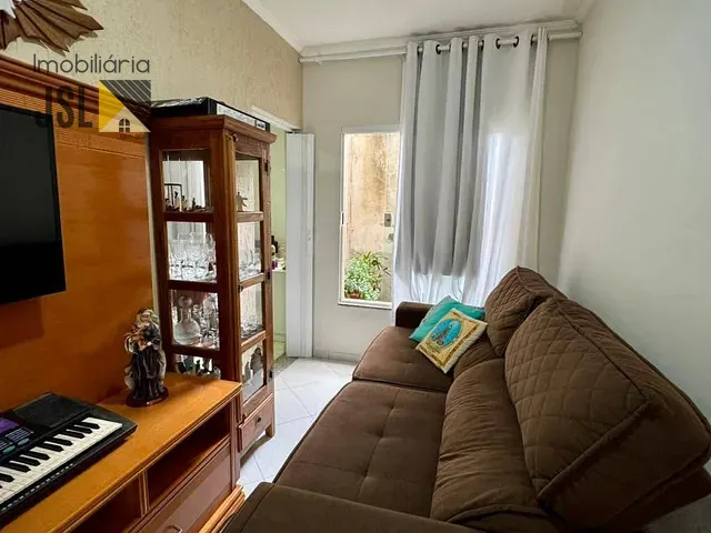 Casa com 250m² 3 quartos e 2 banheiros, à venda, no bairro Vila Antônio Augusto Luiz em Caçapava