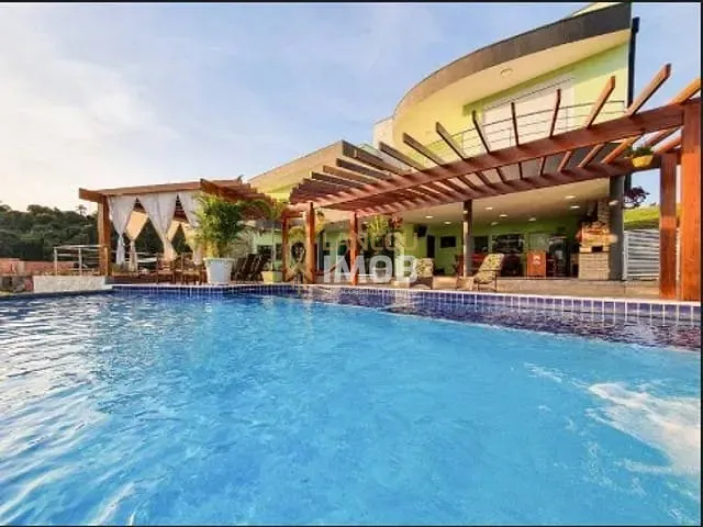 Casa com 800m² 3 quartos e 4 banheiros, à venda, no bairro estrada da mina em Itupeva