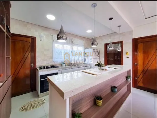 Casa com 800m² 3 quartos e 4 banheiros, à venda, no bairro estrada da mina em Itupeva