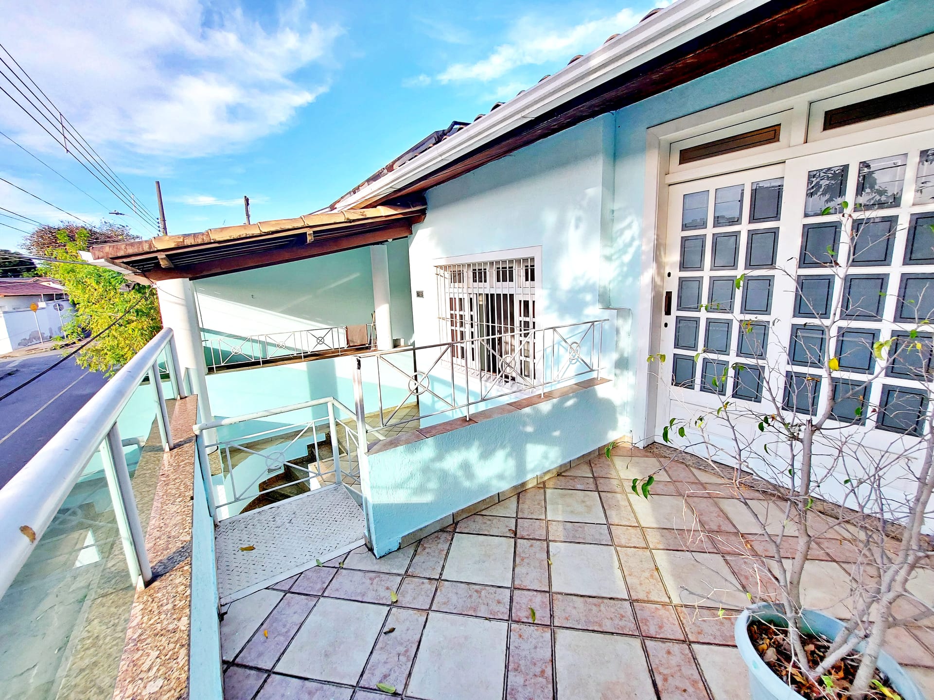 Casa à venda com 3 quartos, suíte, hidromassagem e espaço gourmet no Bairro Padre Eustáquio em Belo Horizonte-MG.