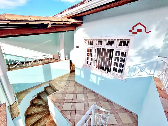 Casa com 242m² 3 quartos e 2 banheiros, à venda, no bairro Carlos Prates em Belo Horizonte