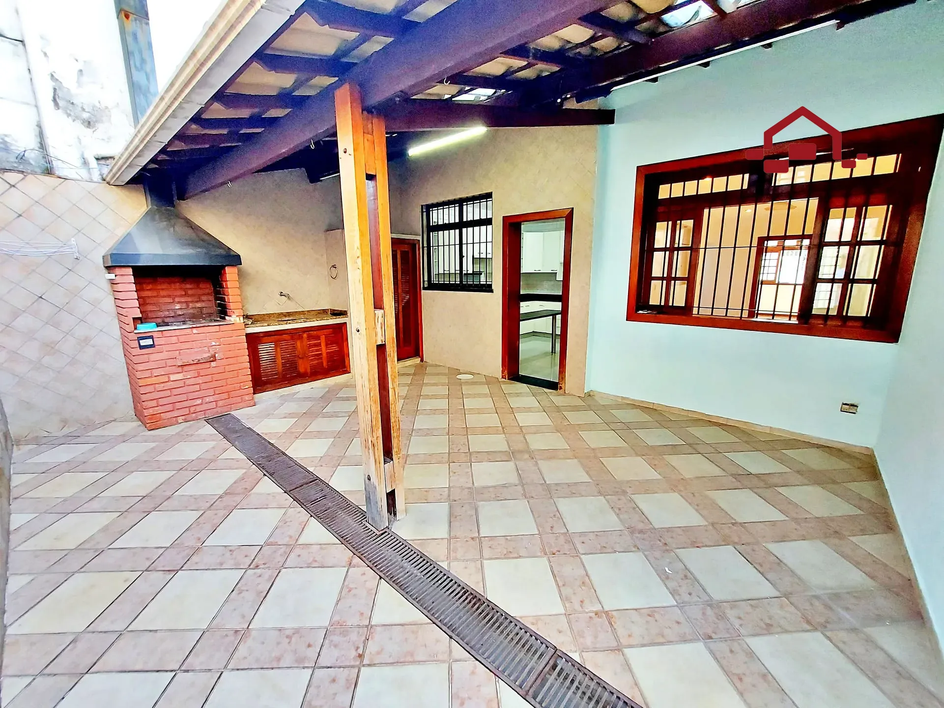 Casa, 3 quartos, 242 m² - Foto 35