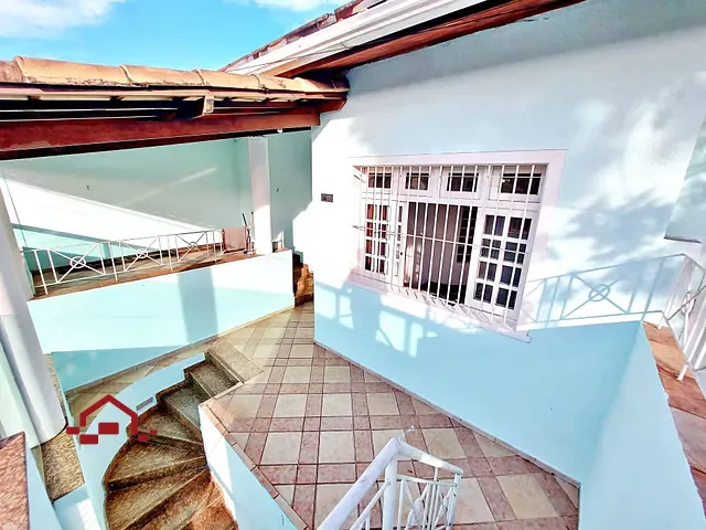 Casa com 242m² 3 quartos e 2 banheiros, à venda, no bairro Carlos Prates em Belo Horizonte
