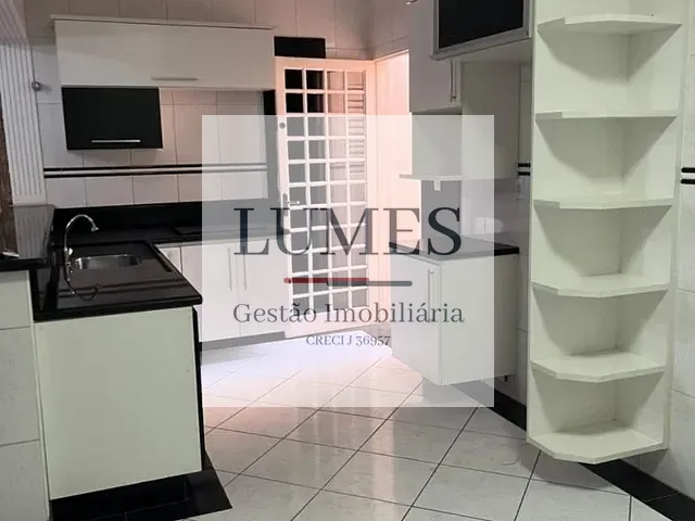 Casa com 150m² 3 quartos e 2 banheiros, à venda, no bairro Parque Nova Carioba em Americana