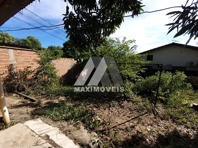 Terreno com 720m², à venda, no bairro Bela Vista em Araçuaí