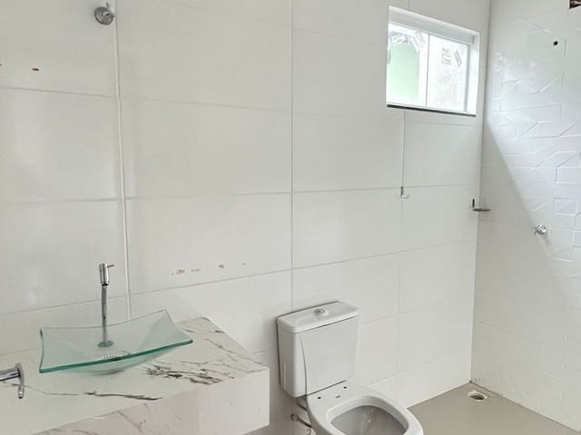 Casa com 300m² 2 quartos e 1 banheiro, à venda, no bairro Jardim Celeste em Sinop
