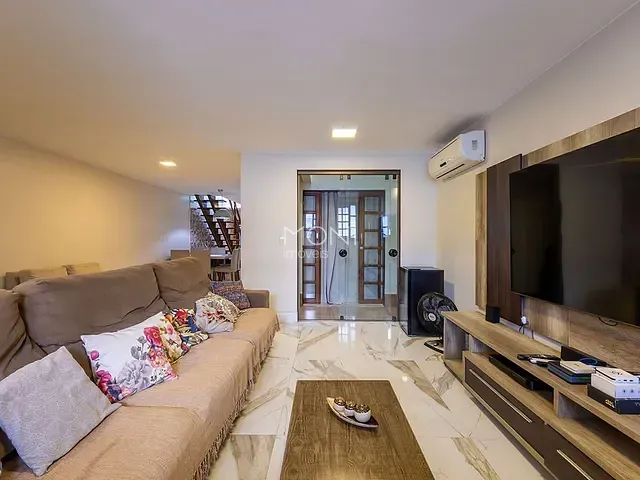 Casa 5 quartos e 7 banheiros, à venda, no bairro Cruzeiro Velho em Brasília