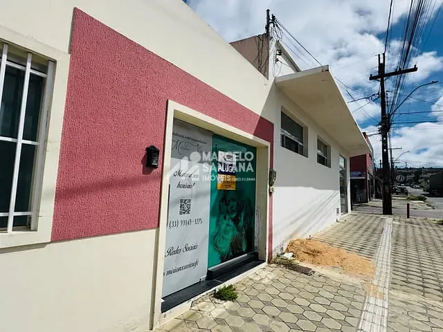 Casa 2 quartos e 1 banheiro, para alugar, no bairro Ibirapuera em Vitória da Conquista