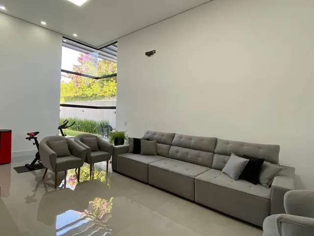 Casa com 500m² 3 quartos e 4 banheiros, à venda, no bairro Mediterrâneo em Londrina