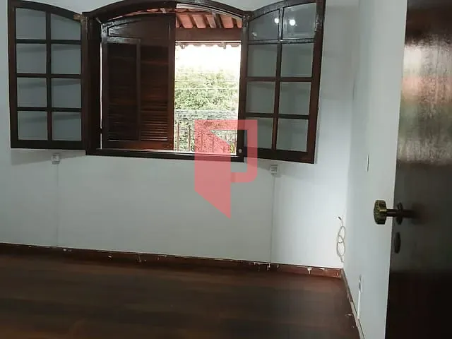 Casa com 140m² 2 quartos e 2 banheiros, à venda, no bairro Caiçaras em Belo Horizonte