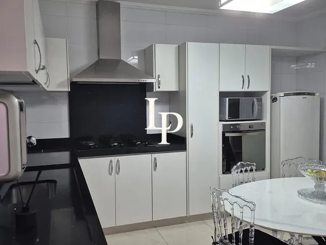 Casa com 187m² 4 quartos e 2 banheiros, à venda, no bairro Nova Gerty em São Caetano do Sul