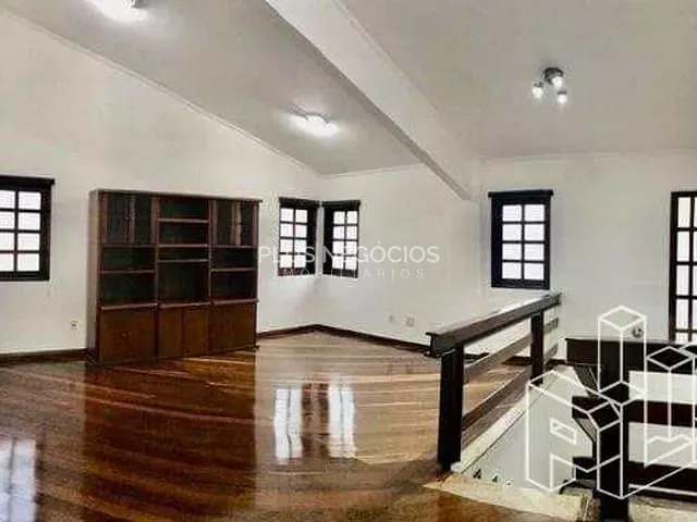 Casa com 300m² 4 quartos e 4 banheiros, à venda, no bairro Jardim São Carlos em Sorocaba