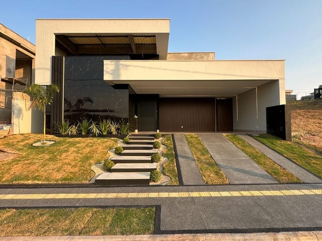 Foto do Casa - Casa com 3 dormitórios à venda, 180 m² por R$ 1.550.000,00 - Jardins Porto - Senador Canedo/GO | Portfolio Imóveis