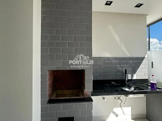 Casa com 200m² 3 quartos e 2 banheiros, à venda, no bairro Cohab São Francisco em Petrolina