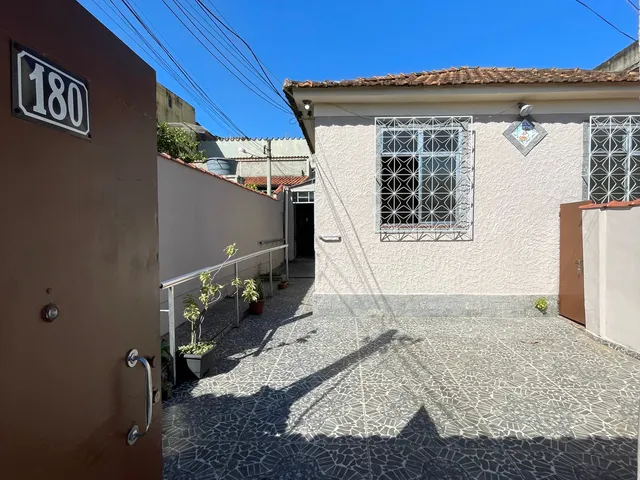 Casa 2 quartos e 1 banheiro, à venda, no bairro Bento Ribeiro em Rio de Janeiro