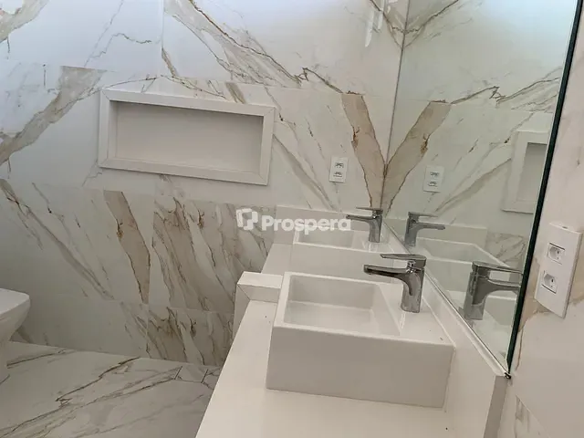 Casa com 382m² 3 quartos e 3 banheiros, à venda, no bairro Condomínio Residencial Gaudi em Anápolis