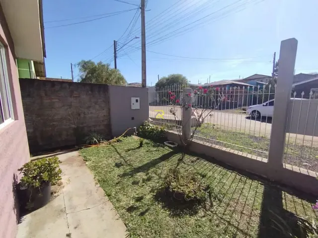 Casa com 250m² 3 quartos e 1 banheiro, à venda, no bairro Industrial em Guarapuava