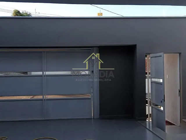 Casa com 375m² 3 quartos e 5 banheiros, à venda, no bairro Jardim Primavera II em Guaxupé