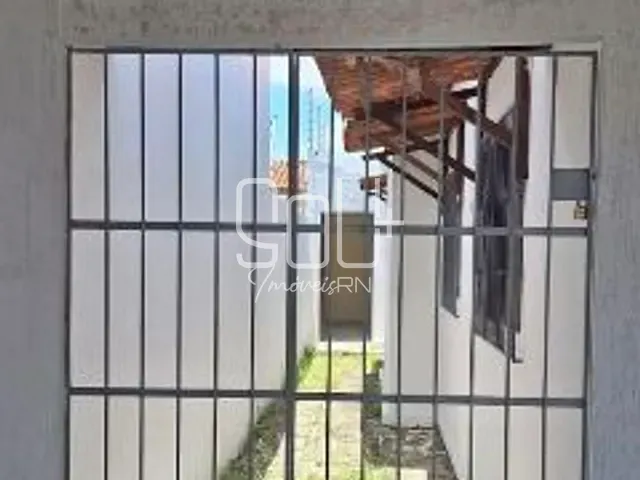 Casa com 270m² 3 quartos e 2 banheiros, à venda, no bairro Nova Parnamirim em Parnamirim