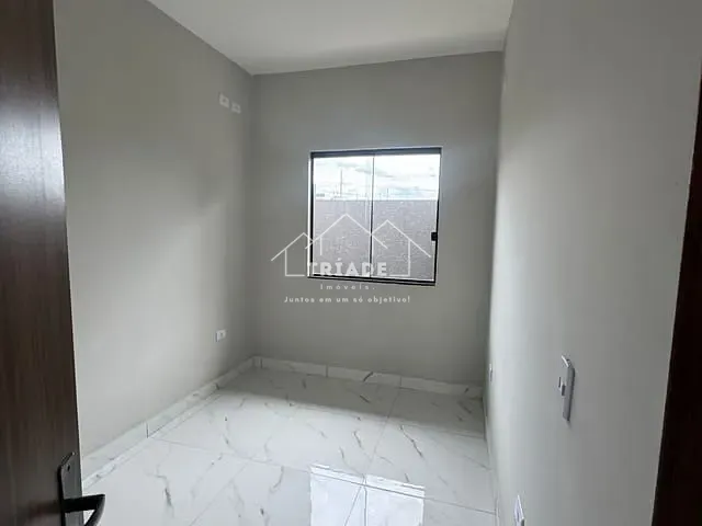 Casa 3 quartos e 1 banheiro, à venda, no bairro Bosque Santo Antônio em Fazenda Rio Grande