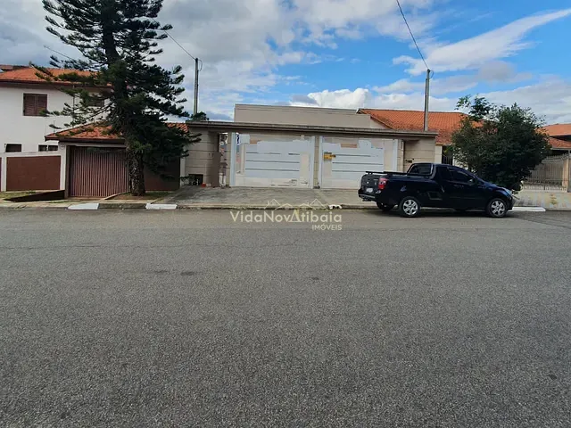 Casa com 133m² 3 quartos e 2 banheiros, à venda, no bairro Loteamento Loanda em Atibaia