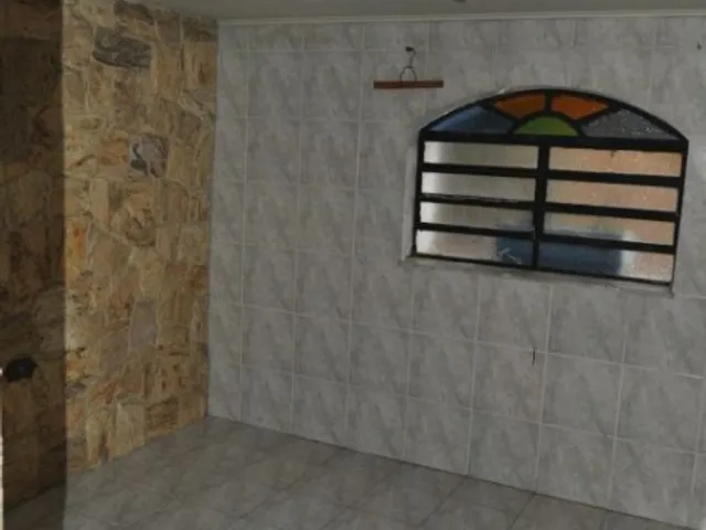 Casa 4 quartos e 2 banheiros, à venda, no bairro Vila Valparaíso em Santo André