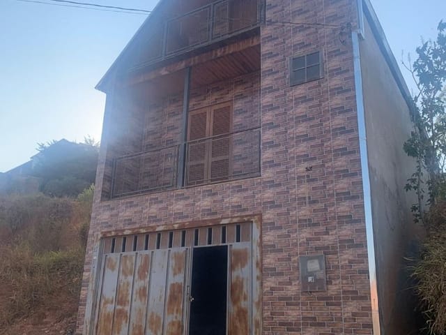 Casa com 150m² 2 quartos e 2 banheiros, à venda, no bairro Loteamento Bela Vista  em Cambuí