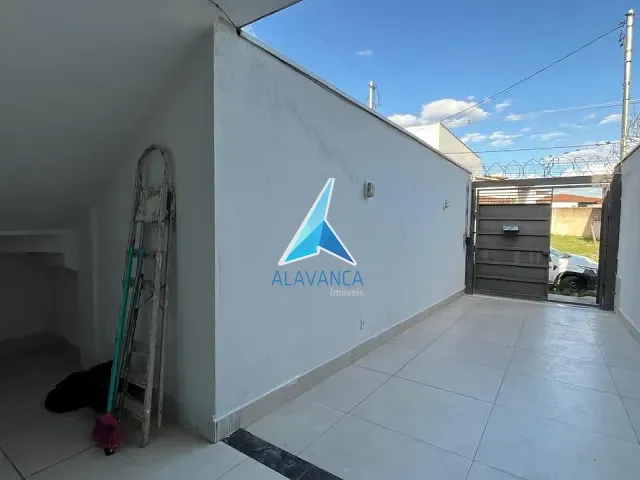 Casa com 180m² 3 quartos e 2 banheiros, para alugar, no bairro Betel em Governador Valadares