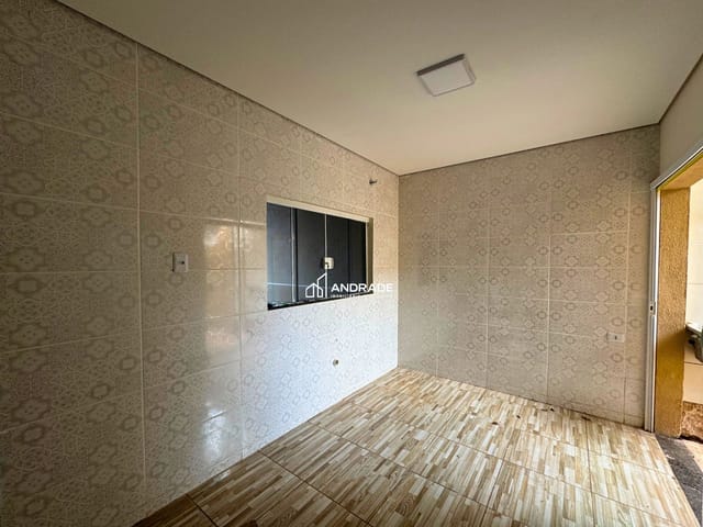Casa 2 quartos e 1 banheiro, para alugar, no bairro Recanto Mundo Novo em Apucarana