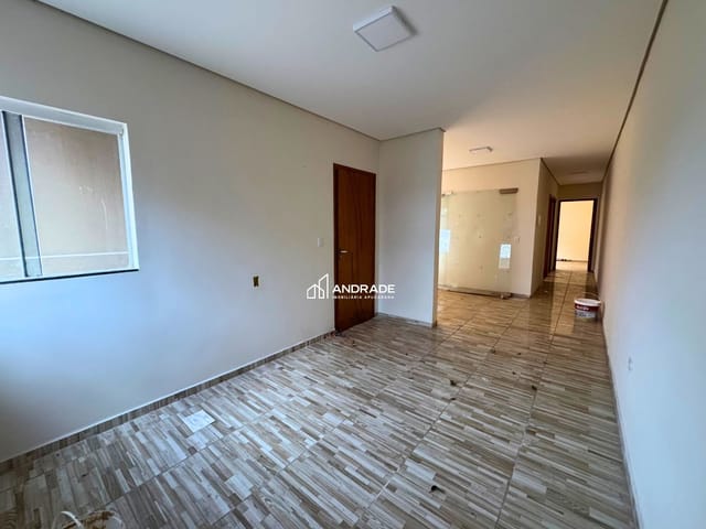 Casa 2 quartos e 1 banheiro, para alugar, no bairro Recanto Mundo Novo em Apucarana