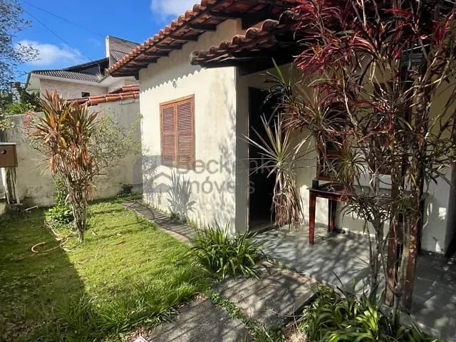 Casa 2 quartos e 2 banheiros, para alugar, no bairro Jardim Belvedere em Volta Redonda