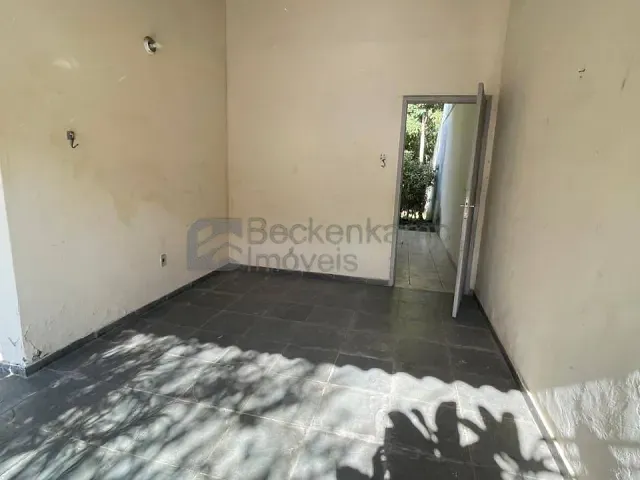Casa 2 quartos e 2 banheiros, para alugar, no bairro Jardim Belvedere em Volta Redonda