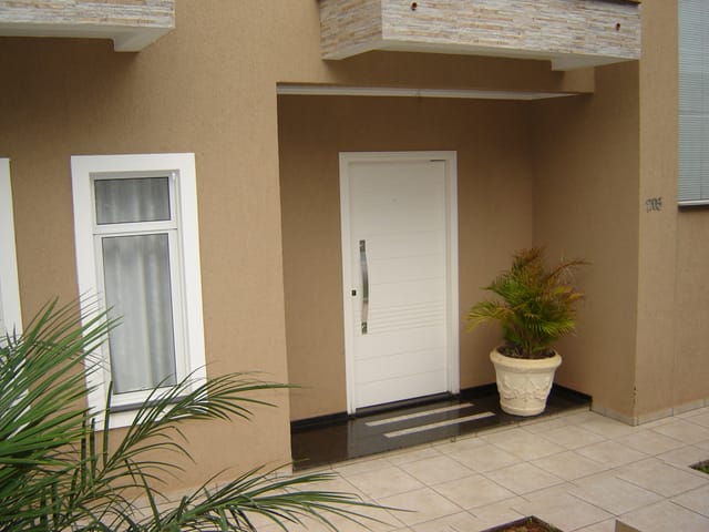 Casa com 478m² 3 quartos e 3 banheiros, à venda, no bairro Oficinas em Ponta Grossa