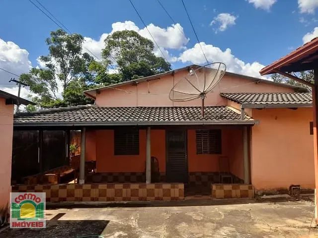 Casa com 408m² 3 quartos e 2 banheiros, à venda, no bairro Vila São Joaquim em Anápolis