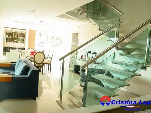 Casa com 722m² 4 quartos e 5 banheiros, à venda, no bairro Tabajaras em Teresina