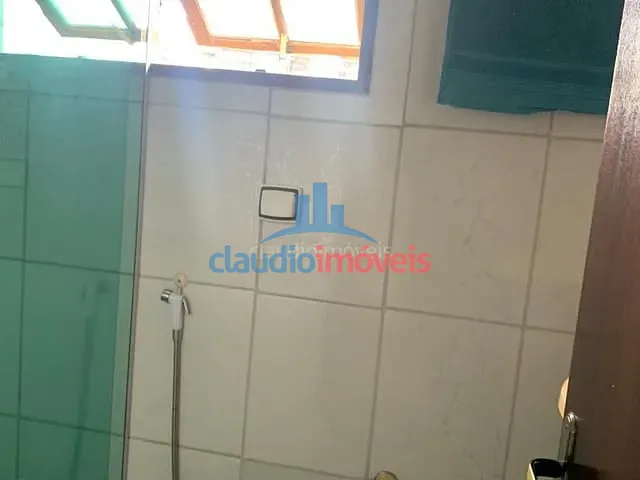 Casa 4 quartos e 1 banheiro, à venda, no bairro Centro em Barra Mansa